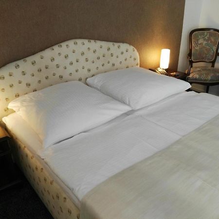 באד פירמונט Hotel Carolinenhof מראה חיצוני תמונה