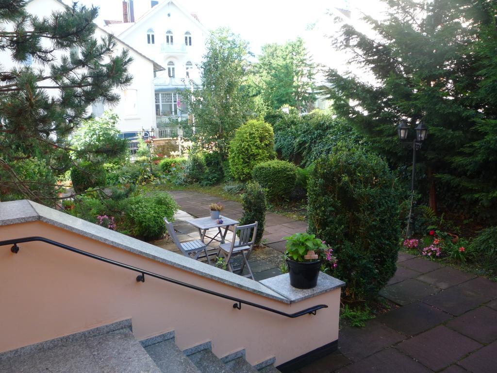 באד פירמונט Hotel Carolinenhof מראה חיצוני תמונה
