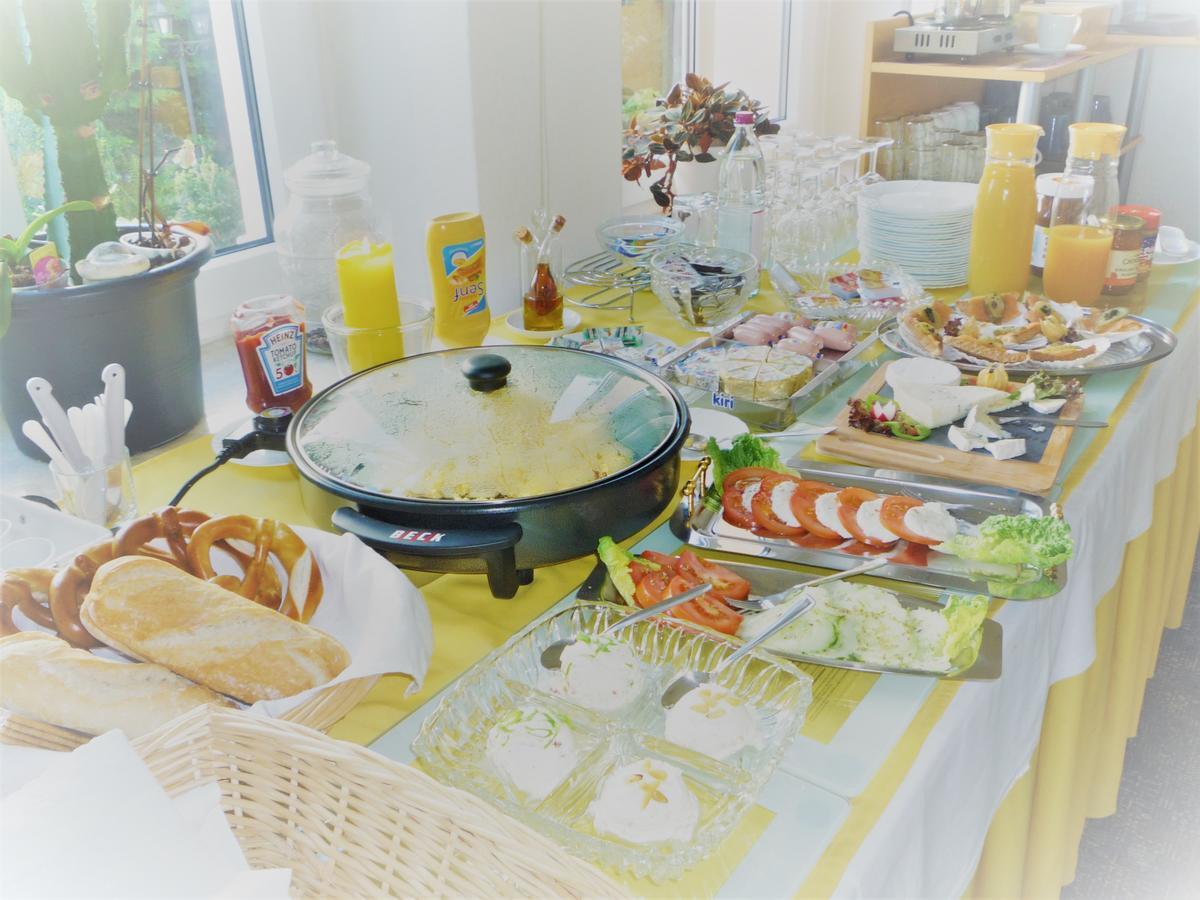 באד פירמונט Hotel Carolinenhof מראה חיצוני תמונה