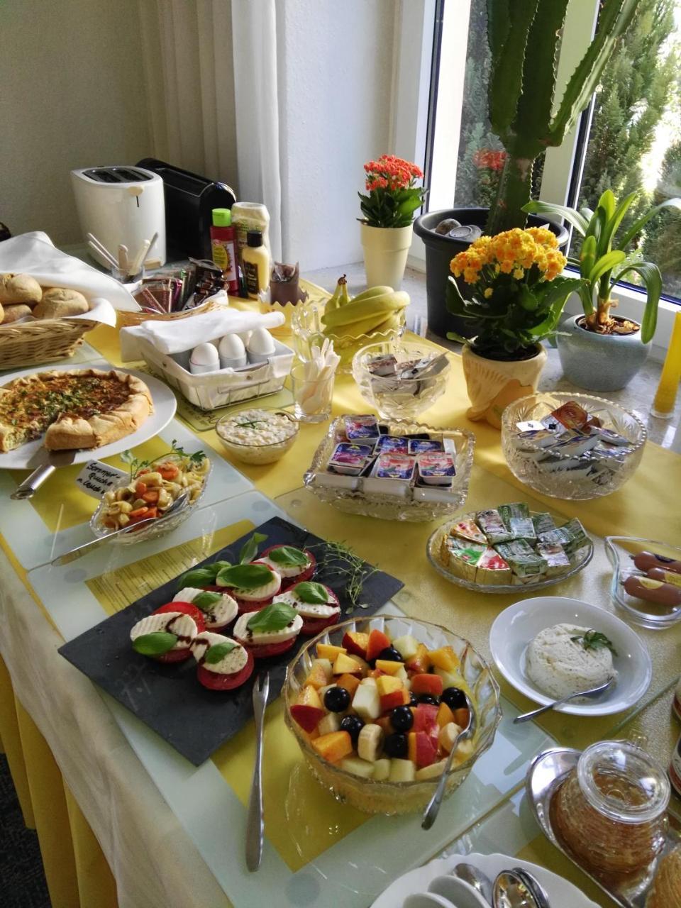 באד פירמונט Hotel Carolinenhof מראה חיצוני תמונה